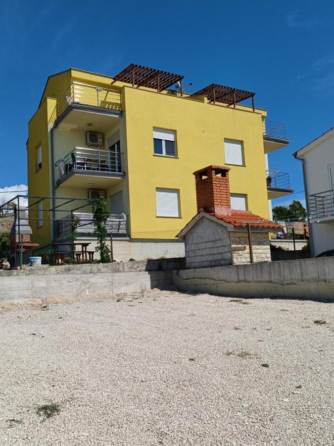 Apartmani Suncev Sjaj Rtina Esterno foto