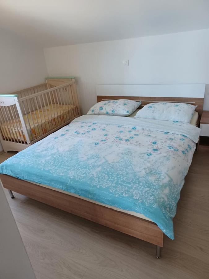 Apartmani Suncev Sjaj Rtina Esterno foto